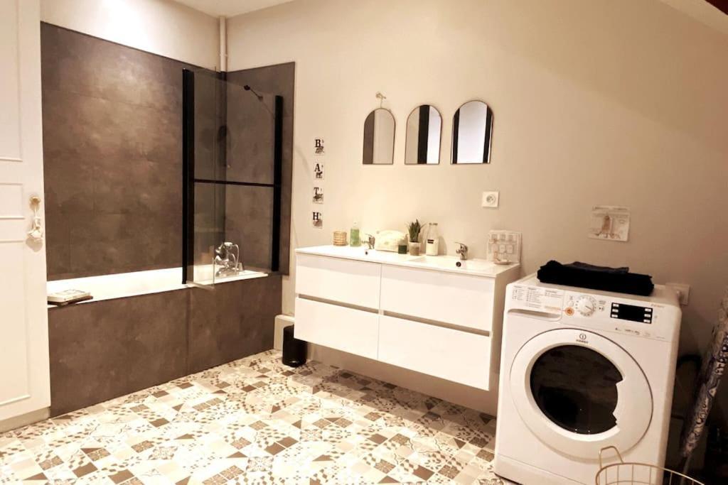 Grand Appartement Place Saint-Pierre, Proche Chateau De Saumur Et Bord De Loire" Luaran gambar